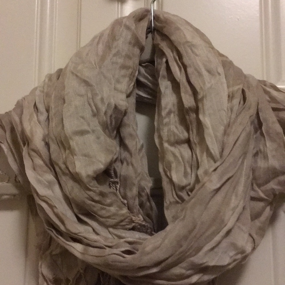 Fringed Lightweight Scarf